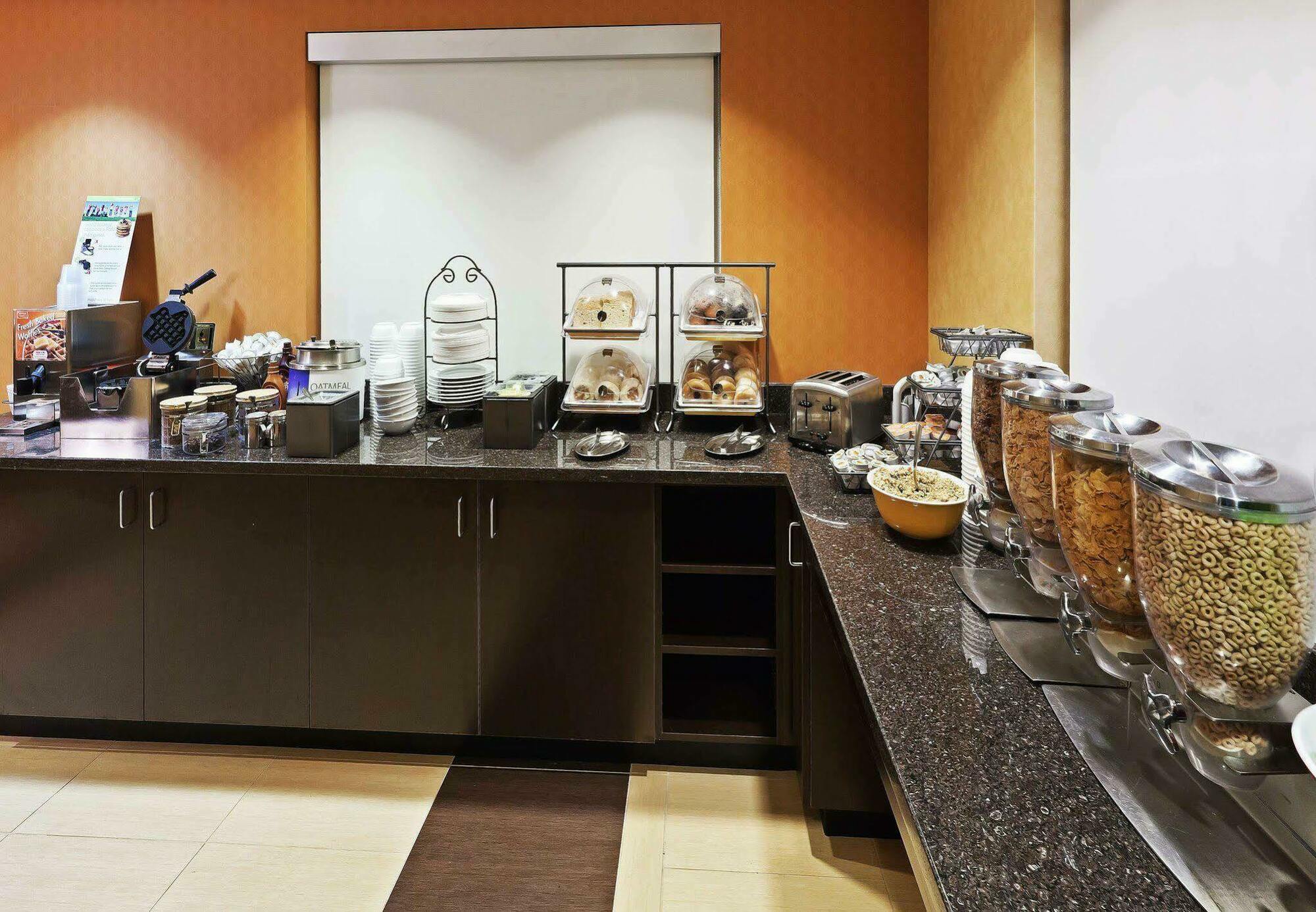 Residence Inn Houston Sugar Land/Stafford Restaurant bilde